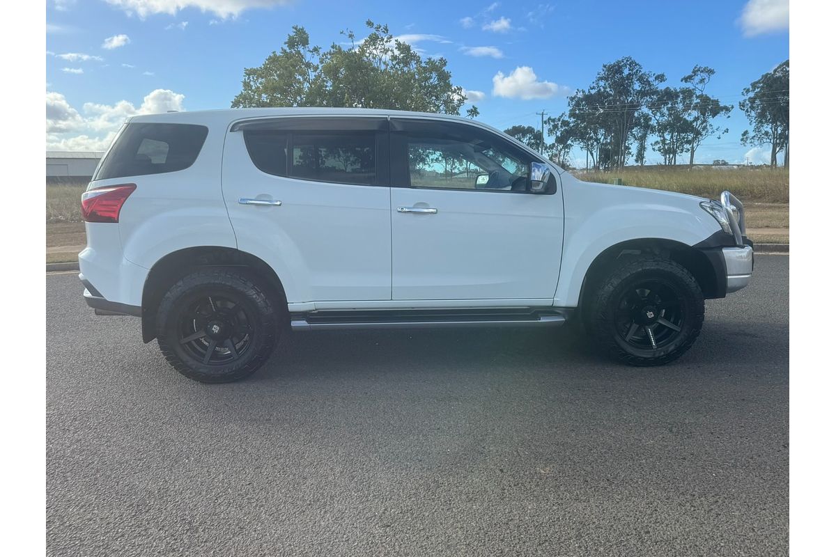 2020 Isuzu MU-X LS-U