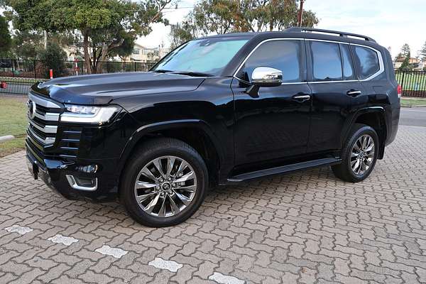 2022 Toyota Landcruiser Sahara ZX FJA300R
