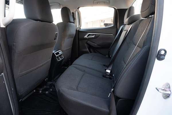 2024 Isuzu D-MAX LS-M 4X4 thumb-12