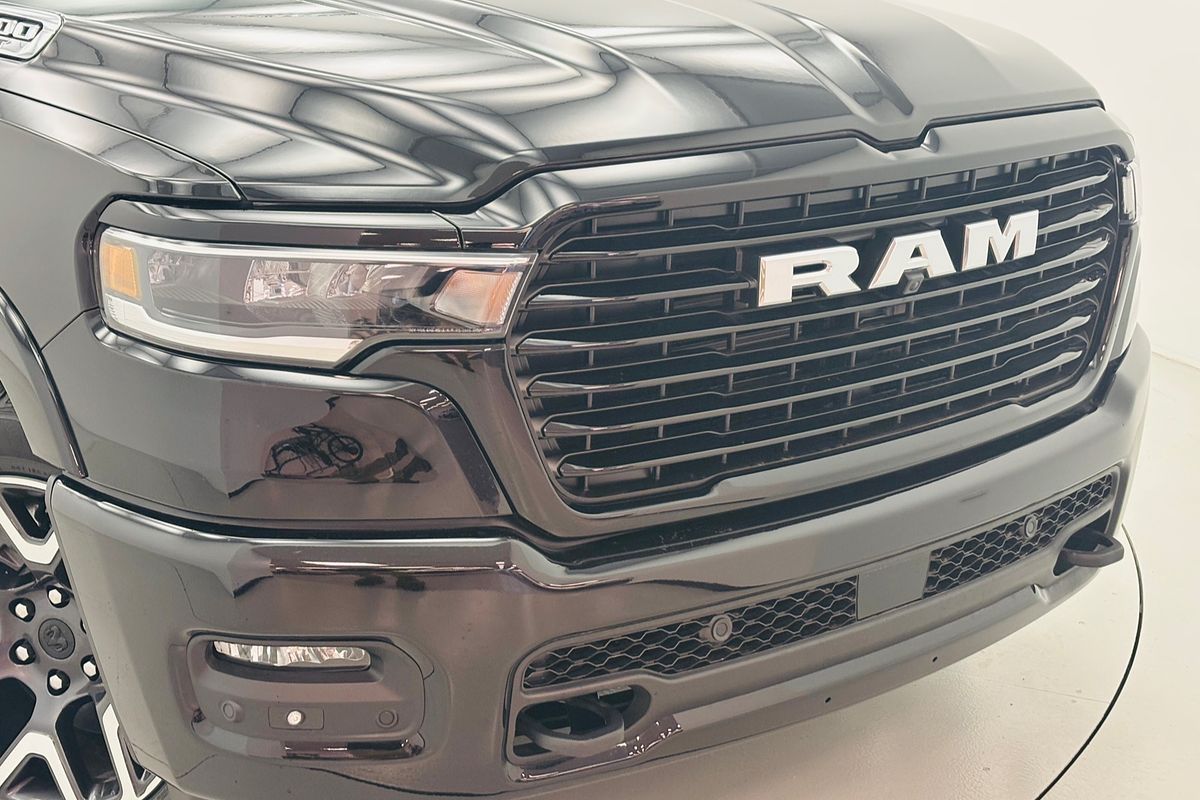 2025 Ram Trucks 1500 Laramie Sport (DT6P9821H.25/XB9)