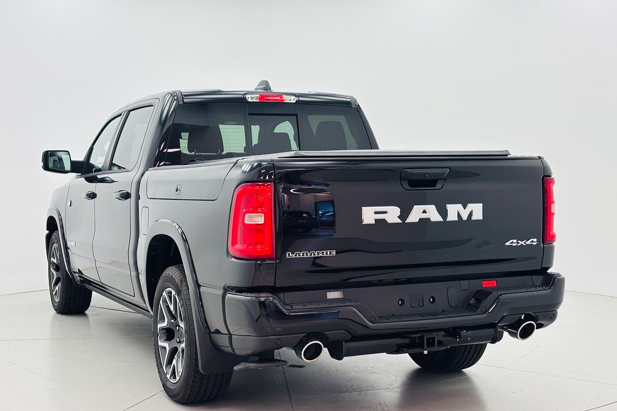2025 Ram Trucks 1500 Laramie Sport (DT6P9821H.25/XB9)