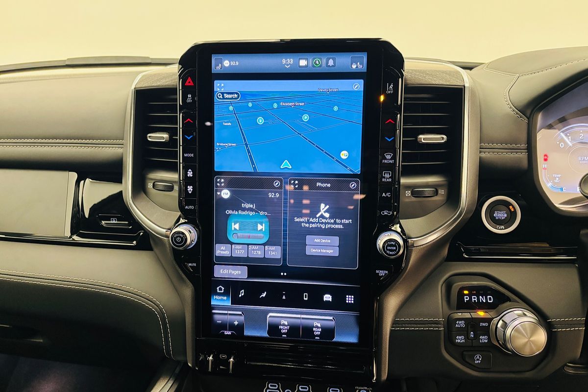 2025 Ram Trucks 1500 Laramie Sport (DT6P9821H.25/XB9)