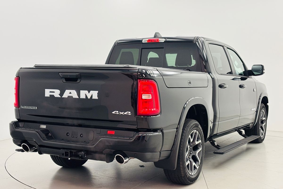 2025 Ram Trucks 1500 Laramie Sport (DT6P9821H.25/XB9)