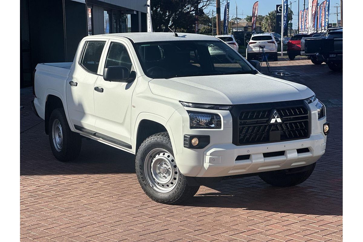 2025 Mitsubishi Triton GLX MV 4X4