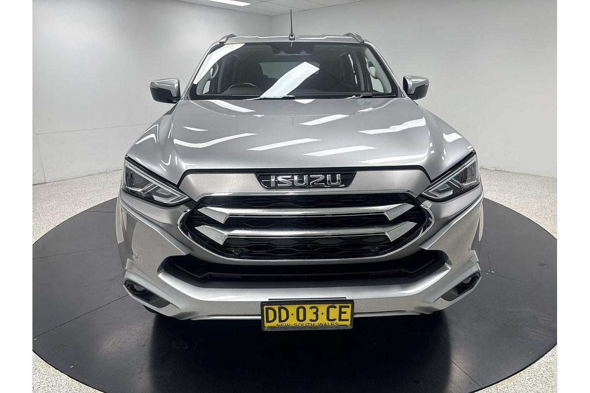 2022 Isuzu MU-X LS-U
