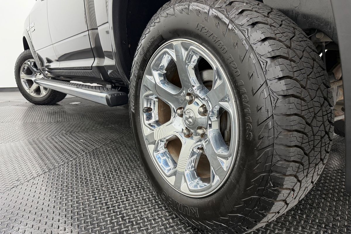 2019 RAM 1500 Laramie DS 4X4 SWB