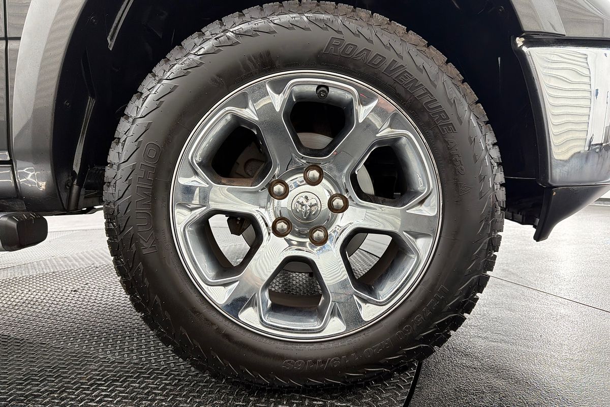 2019 RAM 1500 Laramie DS 4X4 SWB