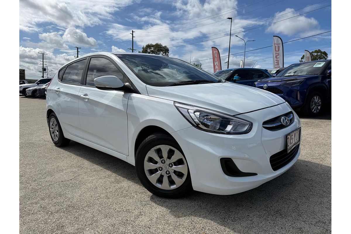 2017 Hyundai Accent Active RB4