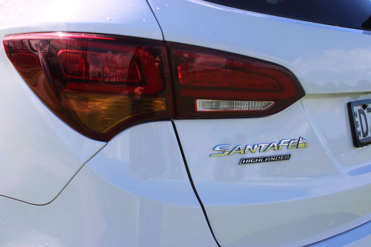 2016 HYUNDAI SANTA FE HIGHLANDER CRDi (4x4) 6 SP AUTOMATIC 4D WAGON DT4