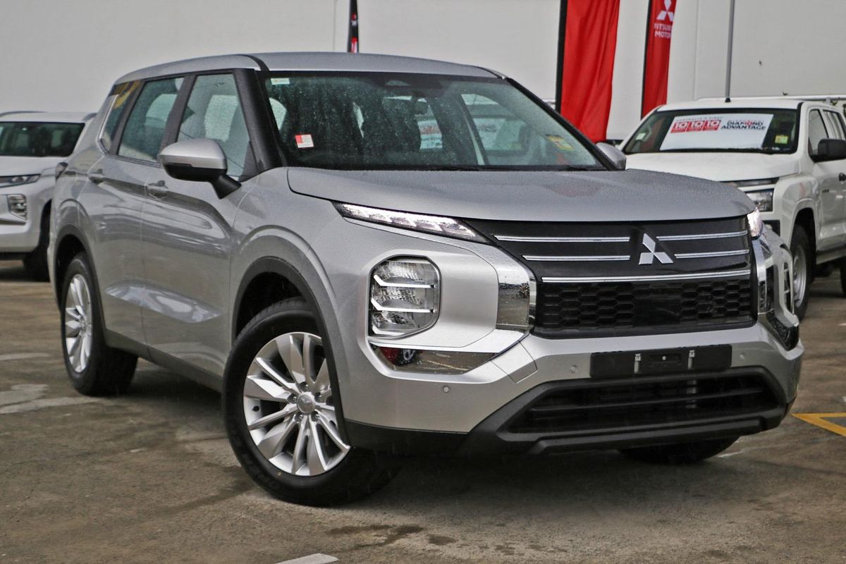2026 Mitsubishi Outlander ES ZM