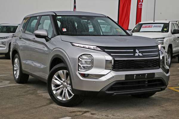 2026 Mitsubishi Outlander ES ZM