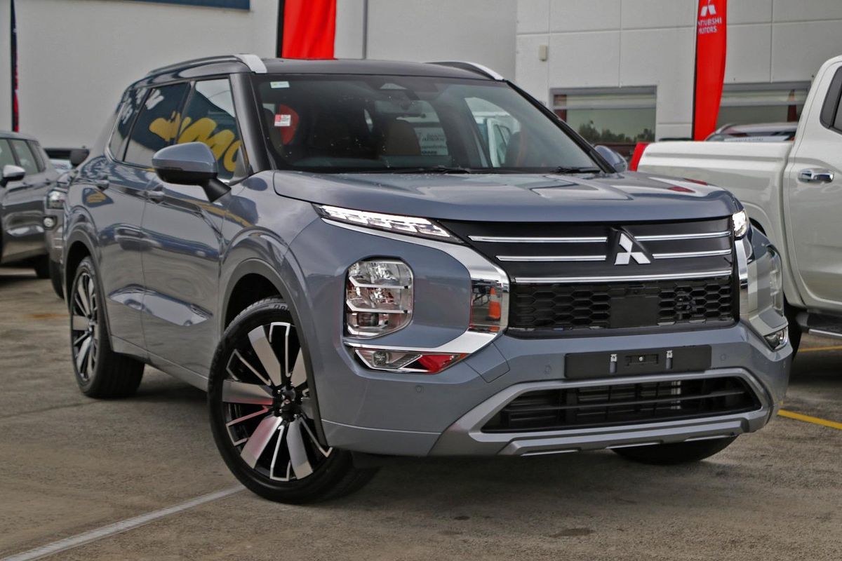 2025 Mitsubishi Outlander Exceed Tourer ZM