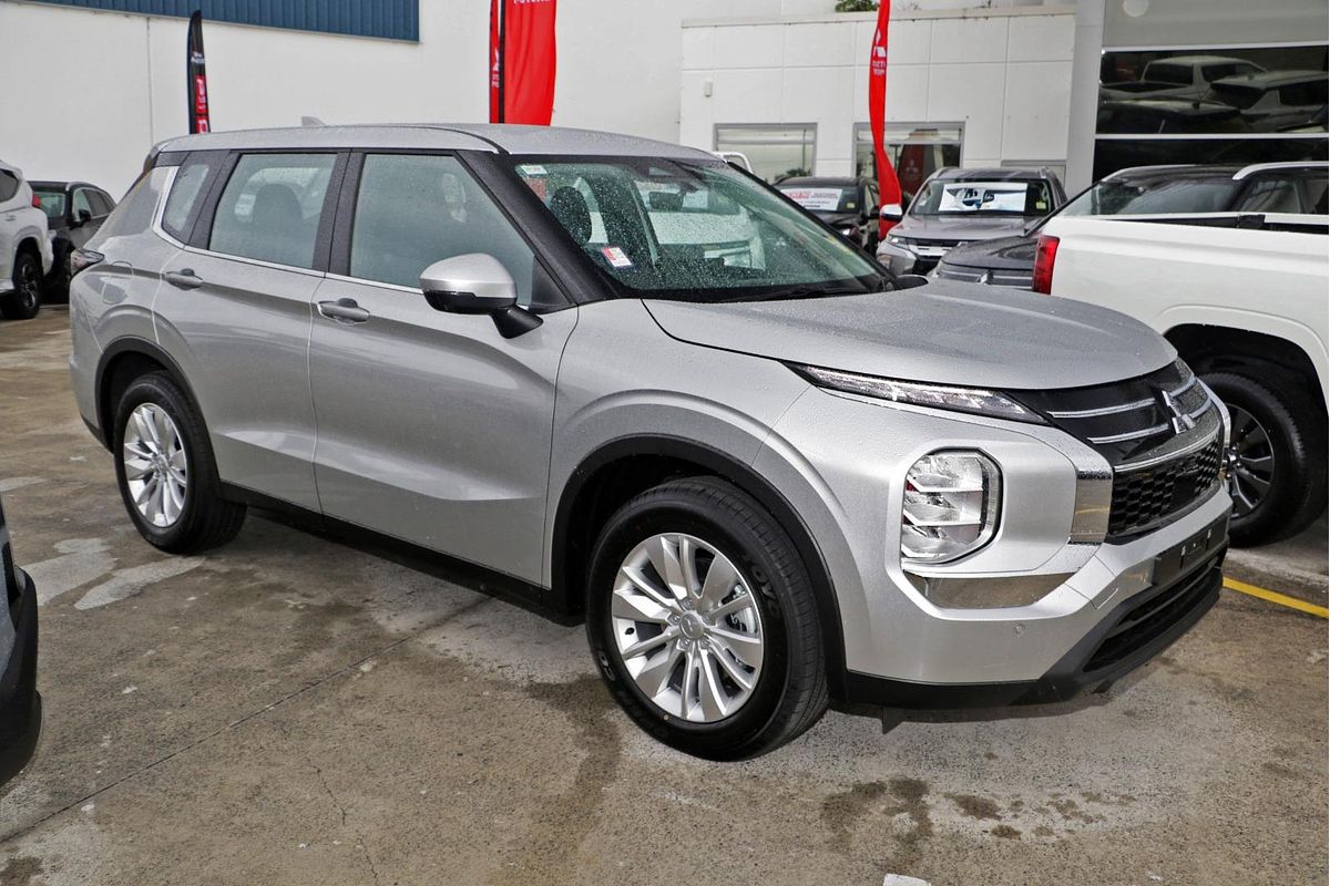 2026 Mitsubishi Outlander ES ZM