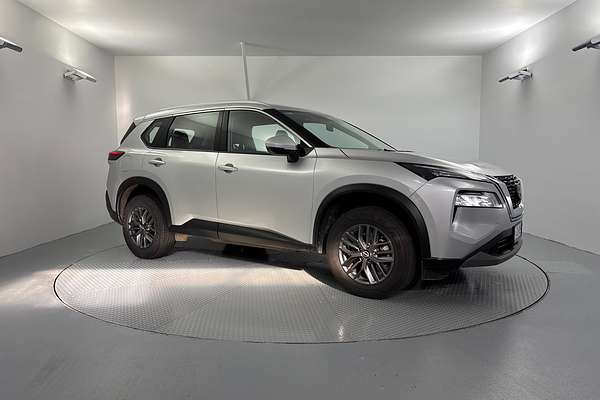 2024 Nissan X-TRAIL ST T33