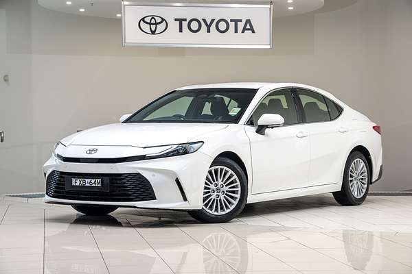 2025 Toyota Camry Ascent AXVH80R