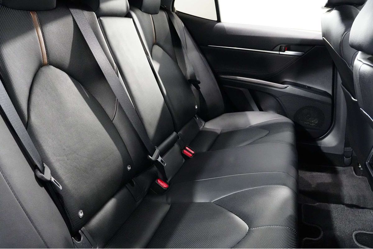 2018 Toyota Camry SL ASV70R