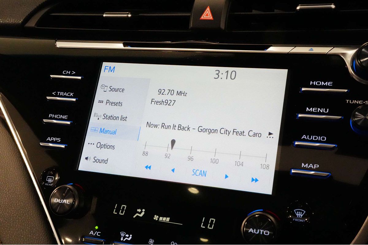 2018 Toyota Camry SL ASV70R