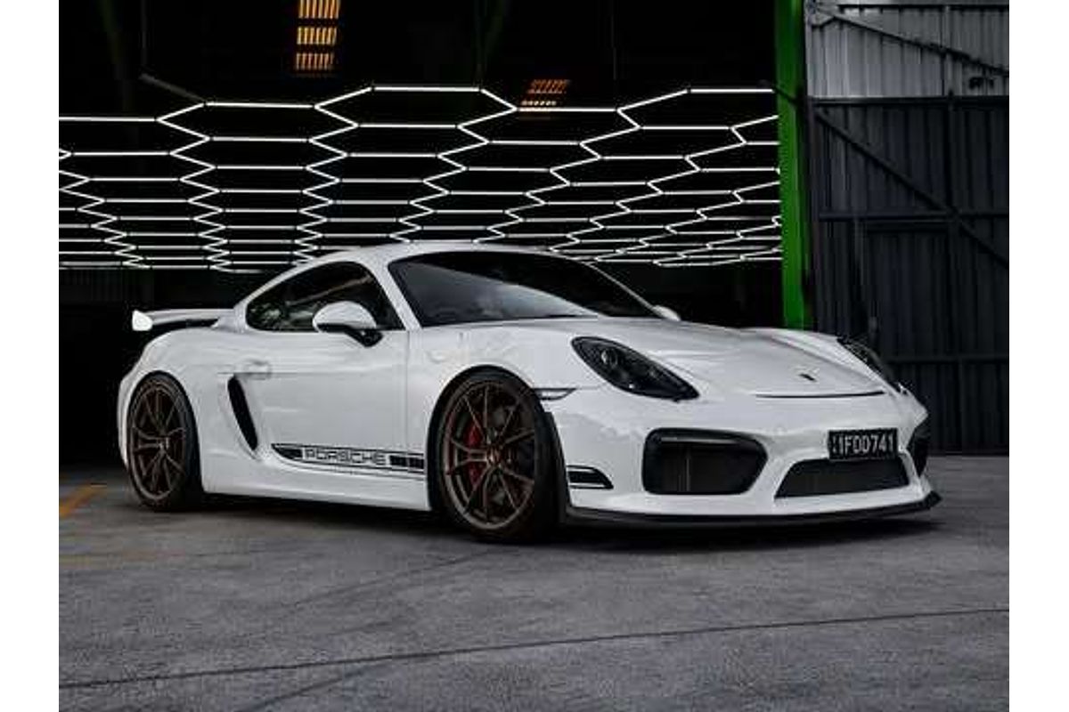 2016 Porsche Cayman GT4 981