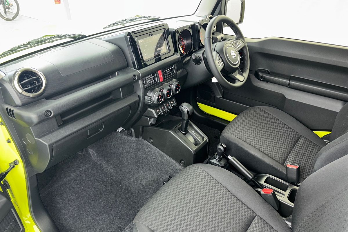 2025 Suzuki Jimny GLX GJ