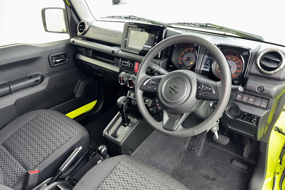 2025 Suzuki Jimny GLX GJ