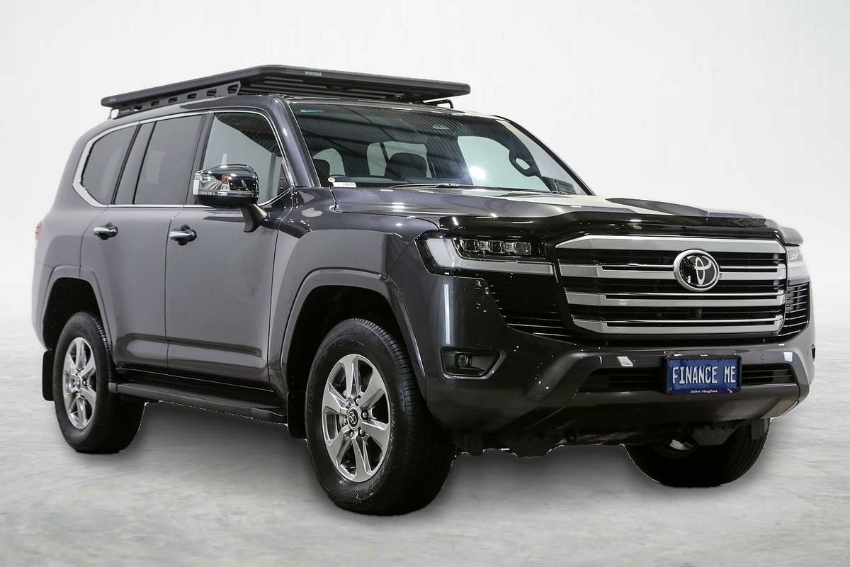2025 Toyota Landcruiser Sahara FJA300R