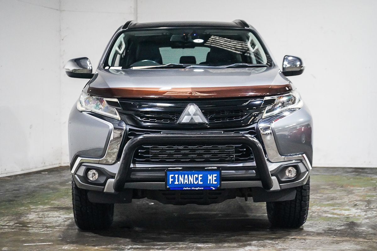 2019 Mitsubishi Pajero Sport Black Edition QE