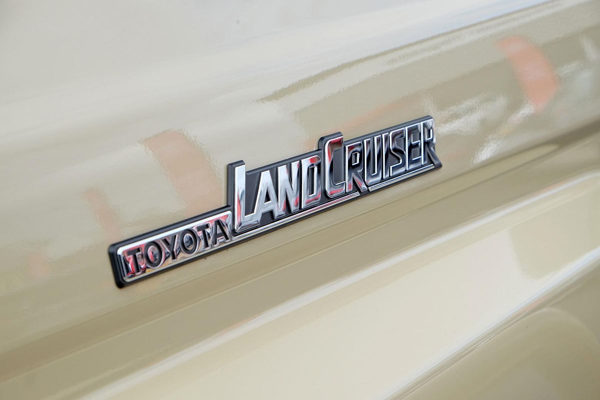 2024 Toyota Landcruiser GXL Troopcarrier VDJL78R
