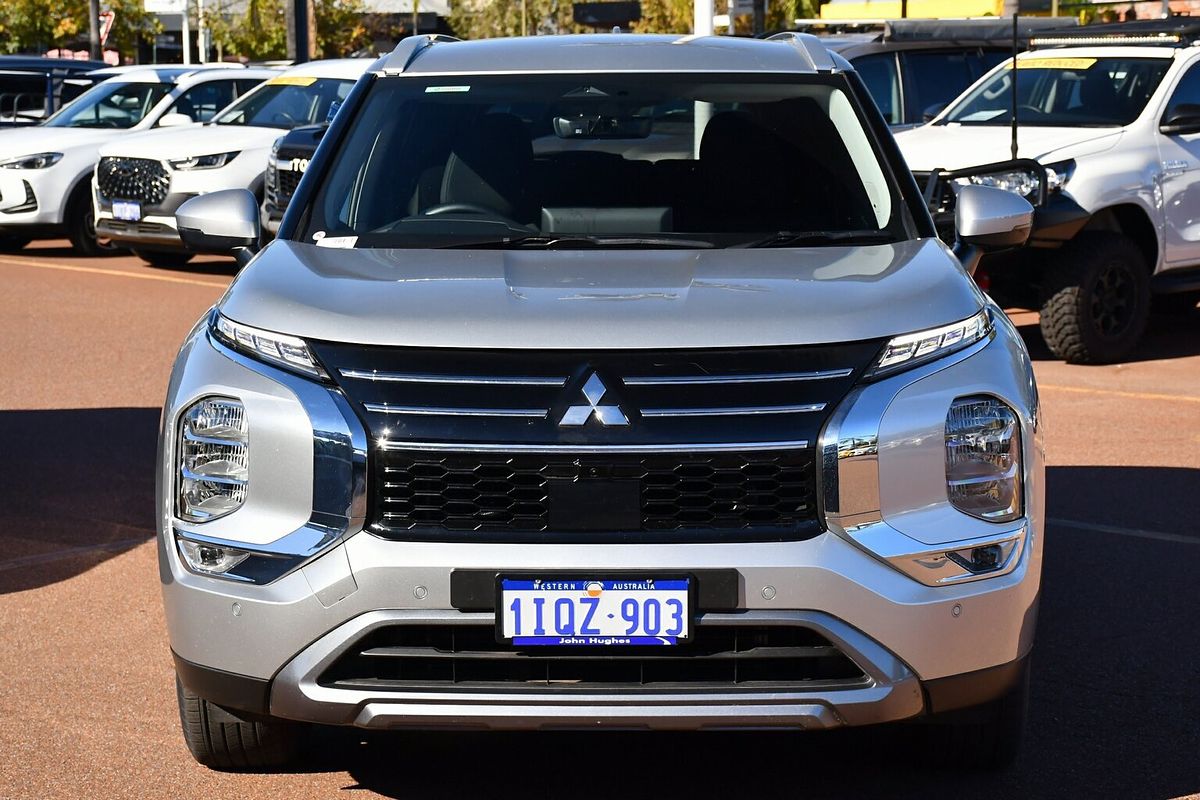 2025 Mitsubishi Outlander LS ZM