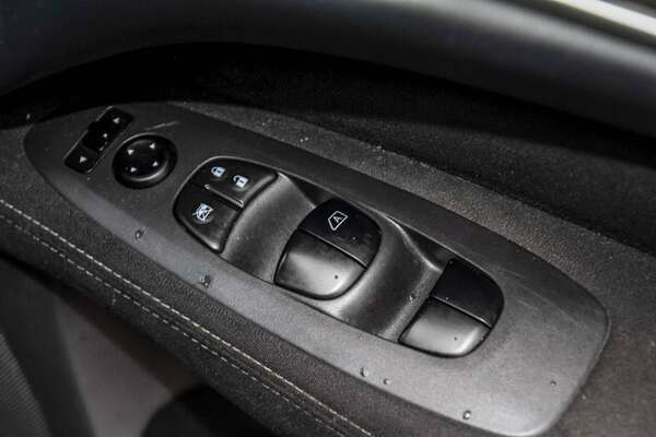 2017 Nissan Pathfinder ST R52 Series II