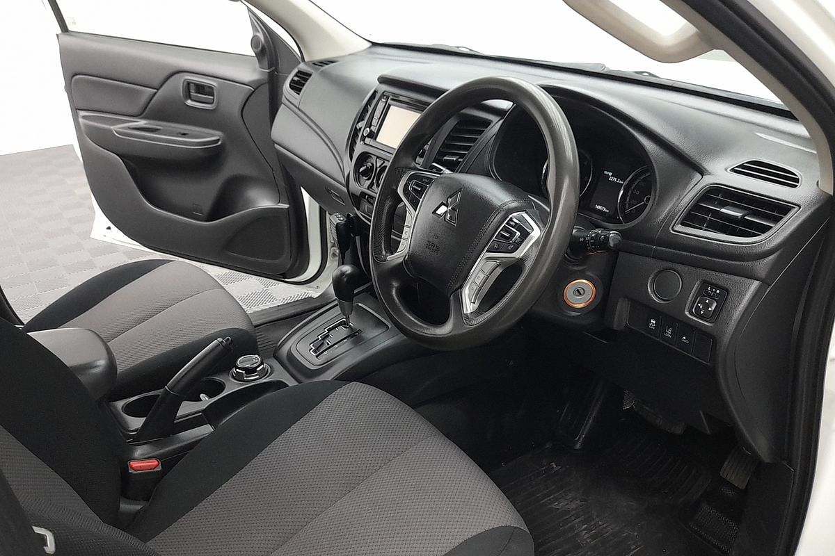 2021 Mitsubishi Triton GLX MR 4X4