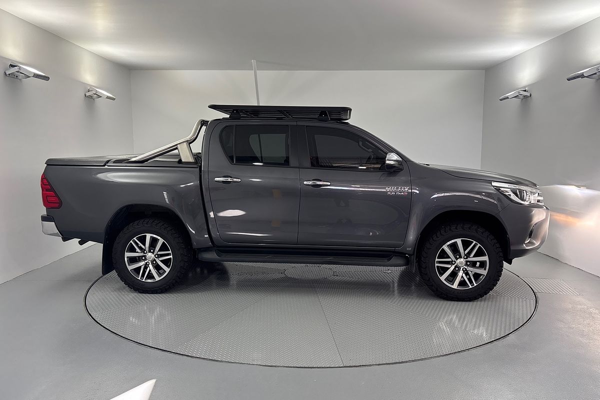 2016 Toyota HILUX SR5 (4x4) GUN126R 4X4