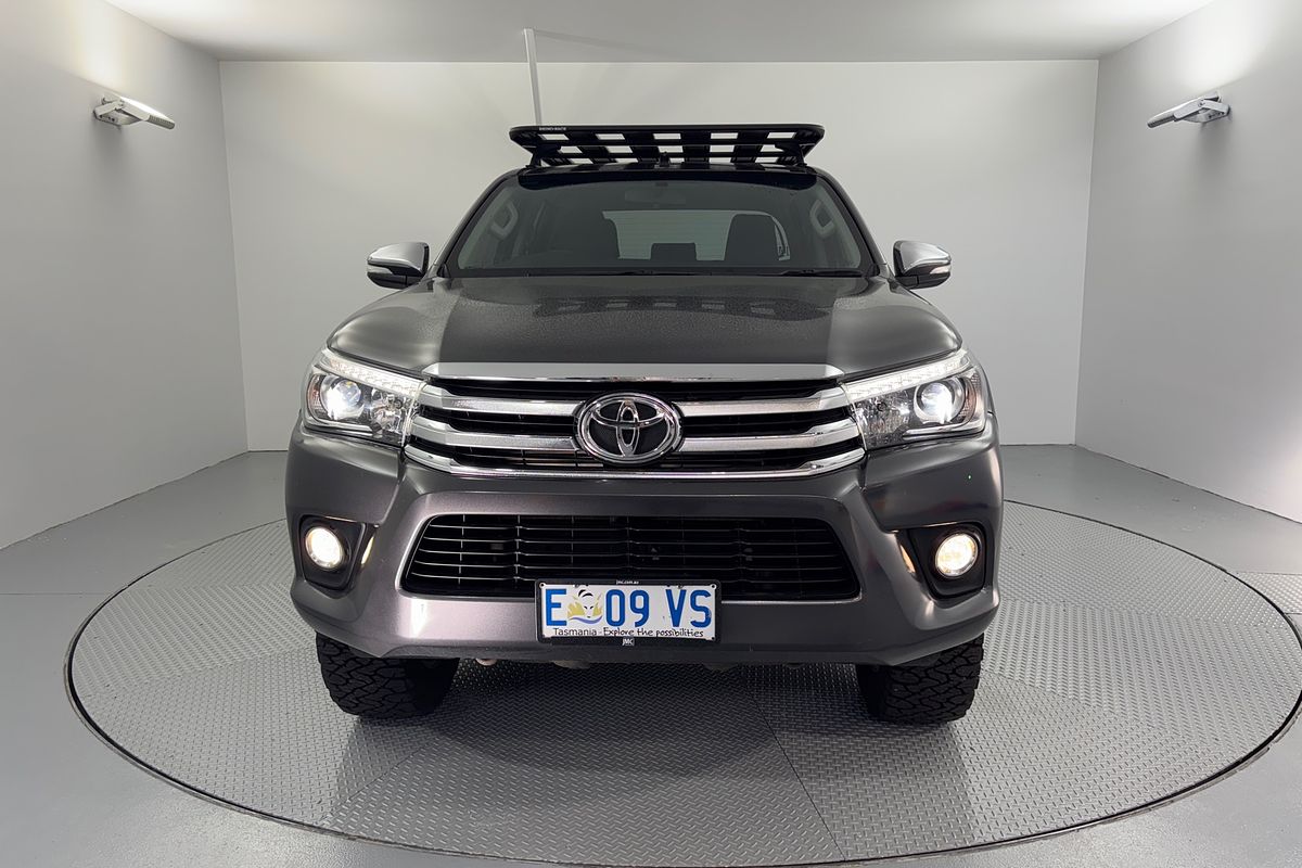 2016 Toyota HILUX SR5 (4x4) GUN126R 4X4