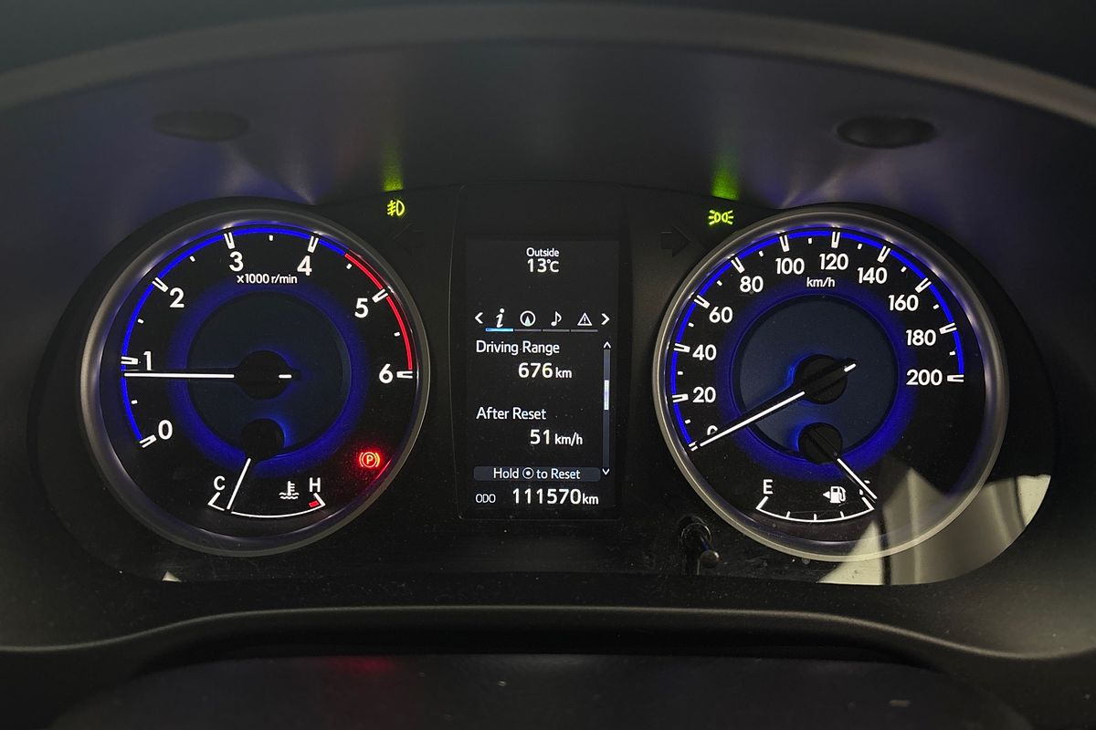 2016 Toyota HILUX SR5 (4x4) GUN126R 4X4
