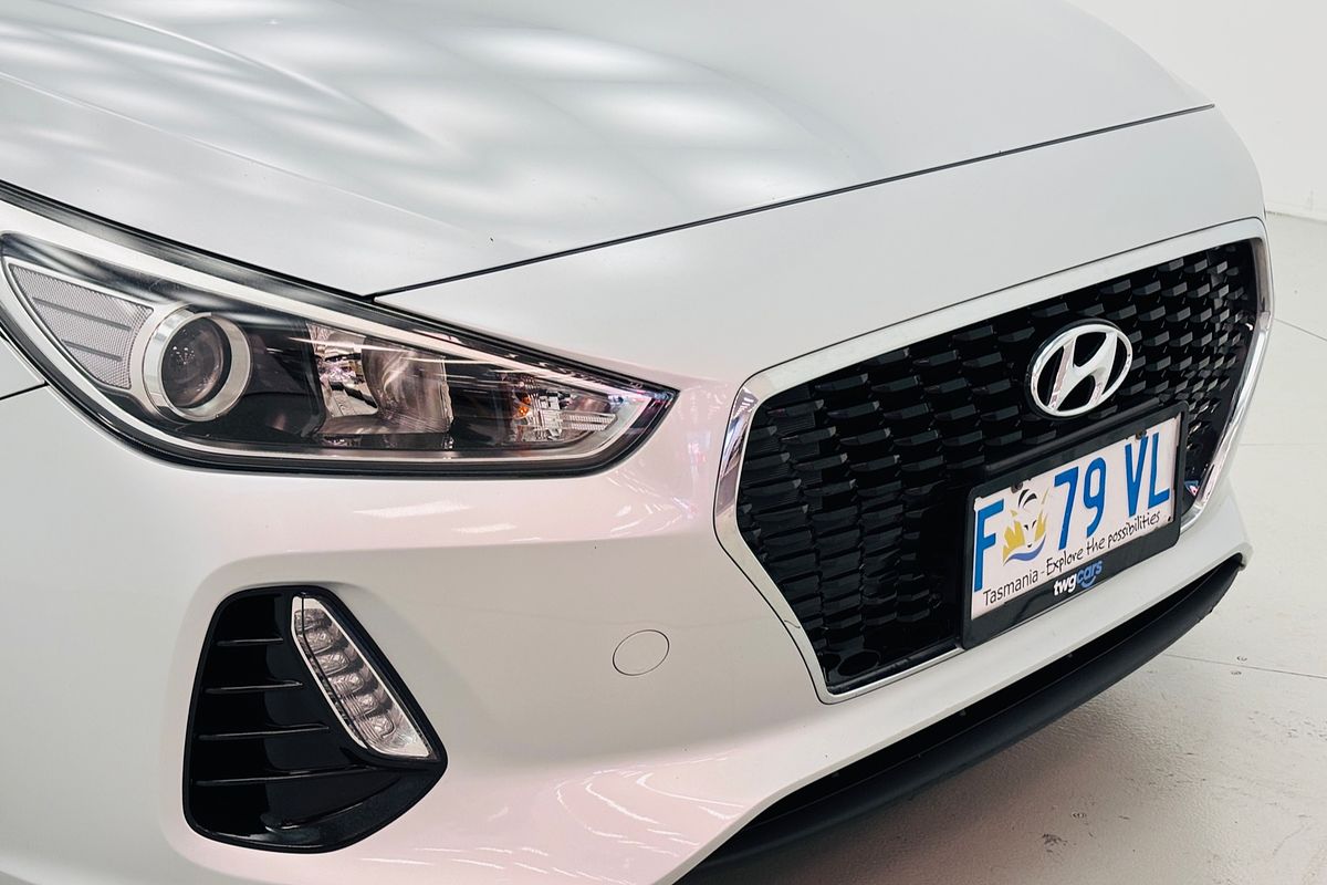2017 HYUNDAI i30 ACTIVE 6 SP AUTOMATIC 5D HATCHBACK 4CYL