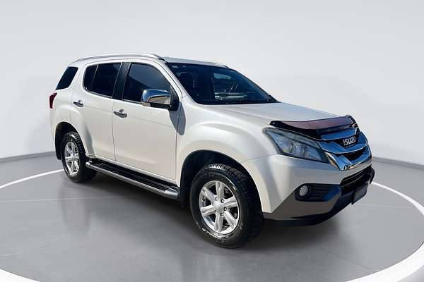 2016 Isuzu MU-X LS-T