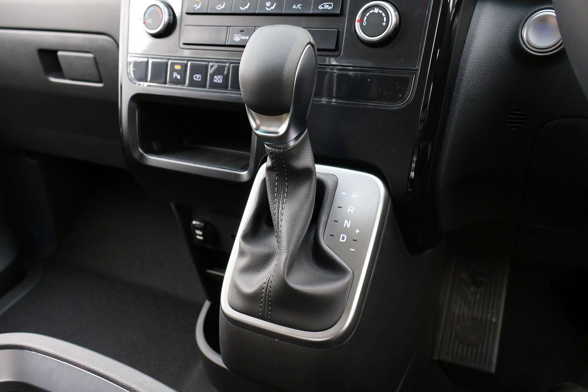 2026 Hyundai STARIA