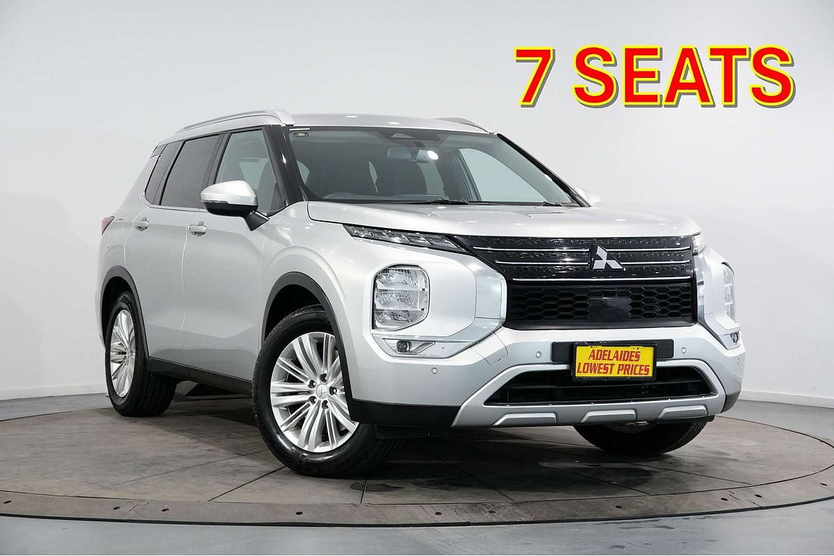 2023 Mitsubishi Outlander LS ZM