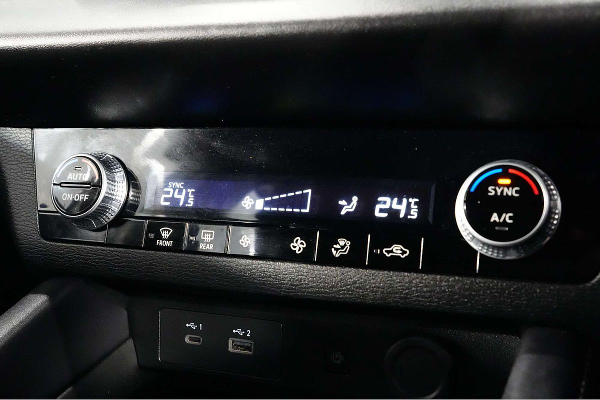 2023 Mitsubishi Outlander LS ZM