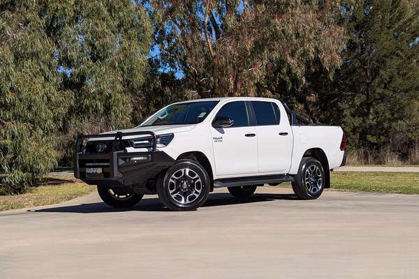 2025 Toyota Hilux