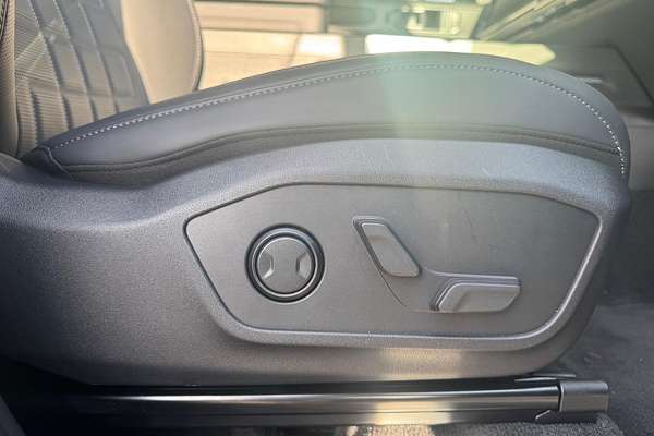 2025 Kia Tasman X-Line TK 4X4 thumb-14