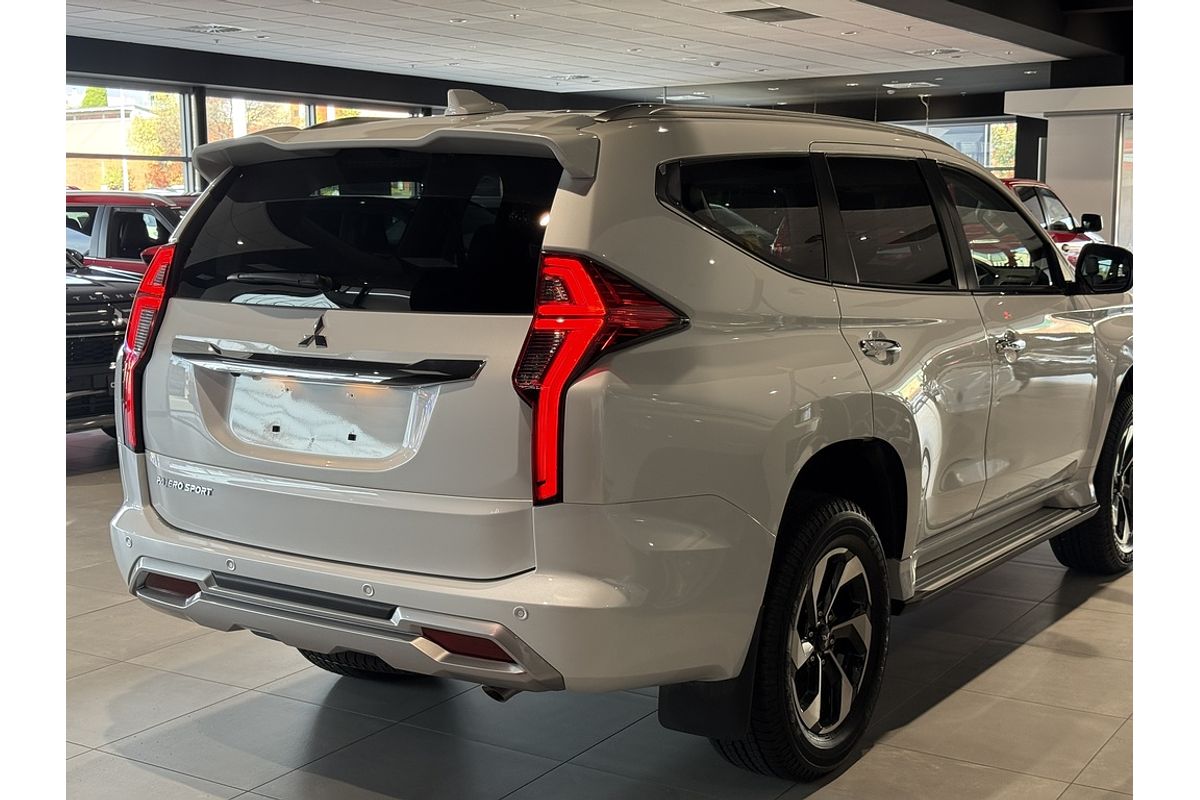 2025 Mitsubishi QG Pajero Sport EXCEED 2.4D 8AT 4WD 7S