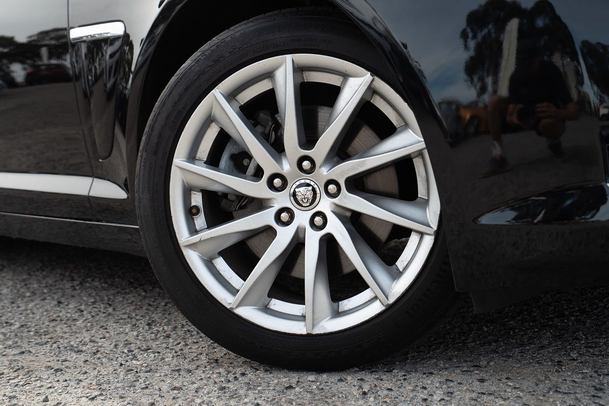 2012 Jaguar XF Luxury X250