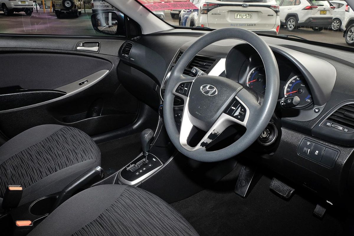 2016 Hyundai Accent Active RB4