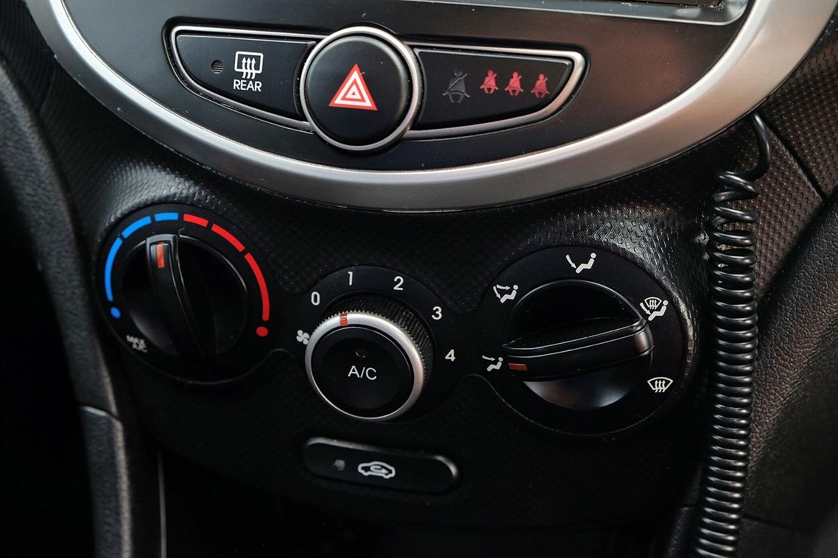 2016 Hyundai Accent Active RB4