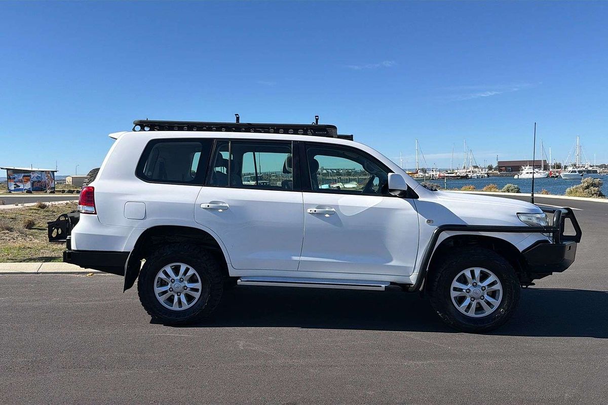 2009 Toyota Landcruiser GXL VDJ200R