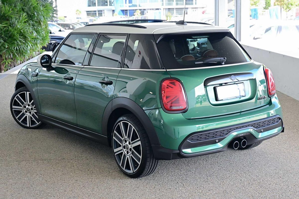 2022 MINI Hatch Cooper S Classic F55 LCI-2