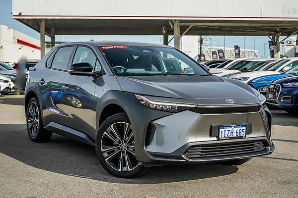 2024 Toyota bZ4X XEAM10R