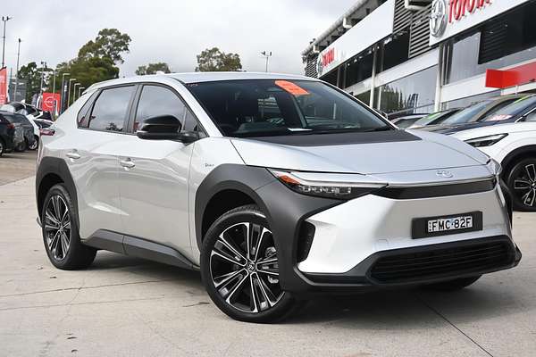2024 Toyota bZ4X XEAM10R
