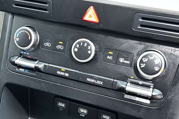2023 Kia Carnival S KA4 thumb-16