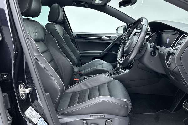 2020 Volkswagen Golf R 7.5 thumb-12